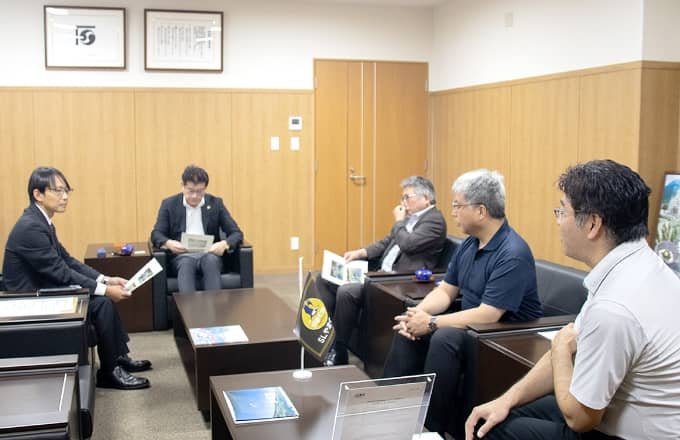 津和野町より感謝状を授与した際の写真03